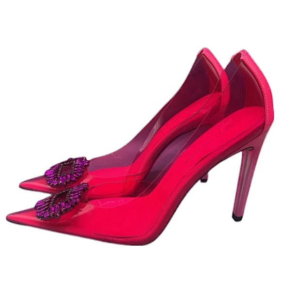 hot pink Good American Cinderella pumps | Barbie pink